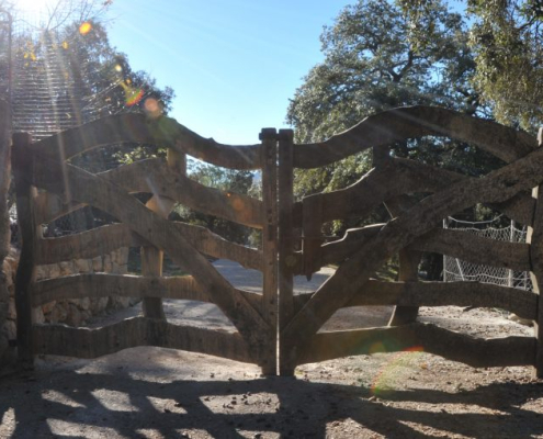 Imagen de una barrera de madera