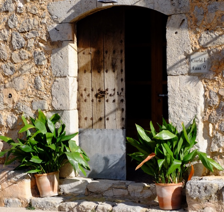 Fotografía de la entrada a la casa